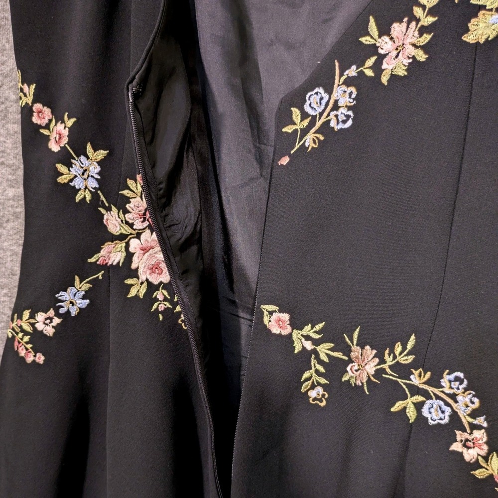 Maggy London Black Sheath Dress Floral Embroidery Beaded Straps Size 12 - Picture 4 of 7
